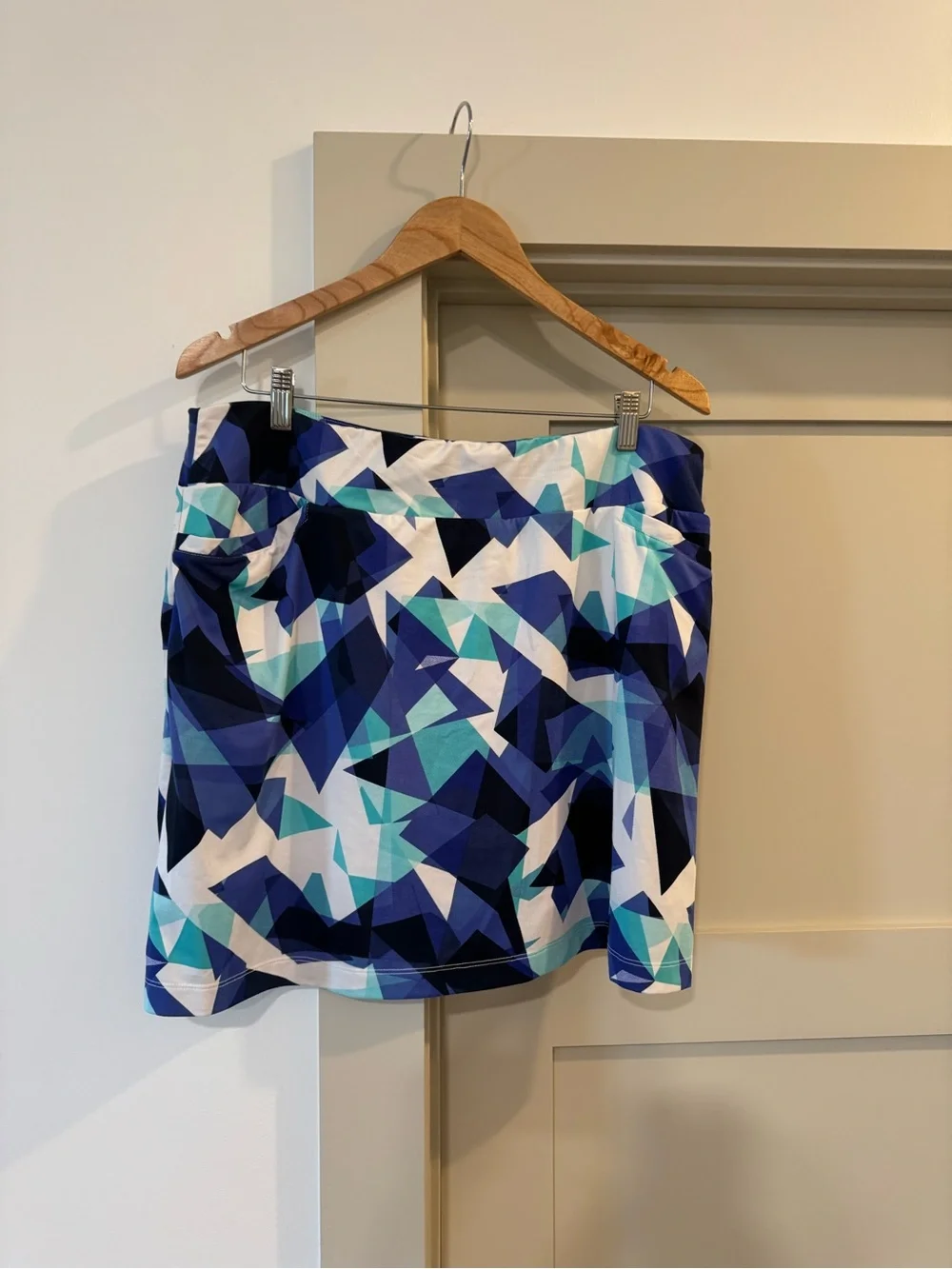 Women's athletic skirt bundle size XL Tails, Pebble Beach